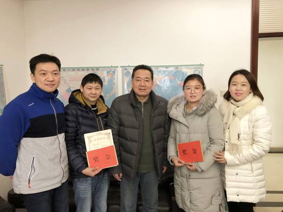 頒獎?wù)掌? oldsrc=